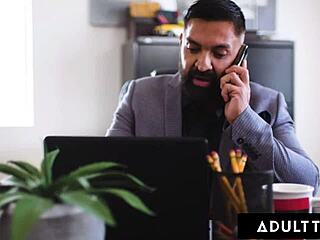 bisexual boss shares assistant's facial cumswap in mmf threesome reality