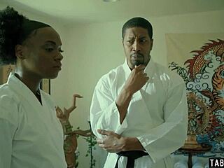 Lesbian ebony nurse kira noir licks shaved patient pussy