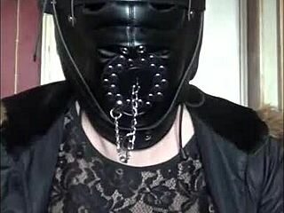 i'm a bisexual crossdresser ready to deepthroat this dildo hard