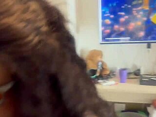 Petite latina maid jolla squirts on hotel guest's cock in room service mess