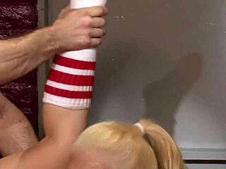 KAGNEY LYNN CARTER DANCES IN FISHNETS BEFORE FUCKING!
