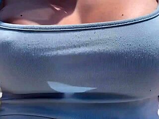 Artemisia Love's Bra-Free Outdoor Tease