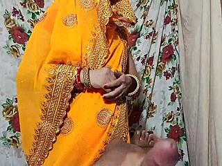 Indian bahu sneaks into sasur bedroom for dirty talk fuck