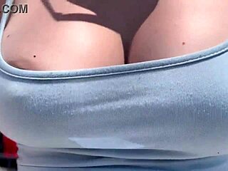 Artemisia Love's Bra-Free Outdoor Tease