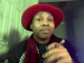 neighbors nerd pays goth domme while drunk german chats