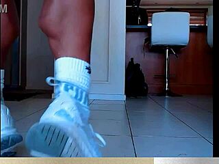 fbb's ripped calves flex in bodybuilder tease!