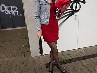 mia moon chats then fucks first casting