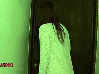 i can't resist eri hosaka's seductive japanese milf blowjobs turning to sex