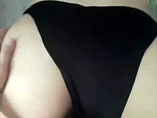 Doña Mary the Wild Single Latina MILF Pounds with Juicy Ass Sentones