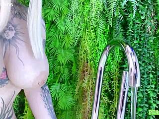 Stepson catches stepmom bathing then bends her over