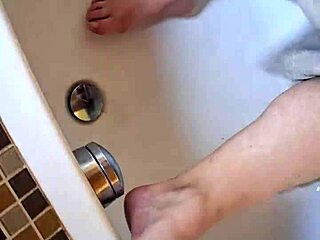 german chubby mature washes dirty feet barefoot in bathtub homemade
