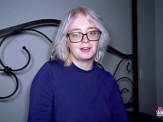 Annie Archer's Sloppy Deepthroat Passion Overwhelms