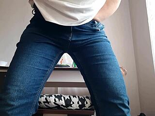 I'm the hot secretary fingering my wet pussy in jeans at the office till orgasm