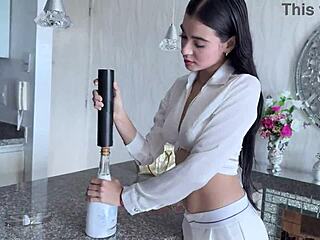hot colombian champagne viper gapes juicy hole on bbc