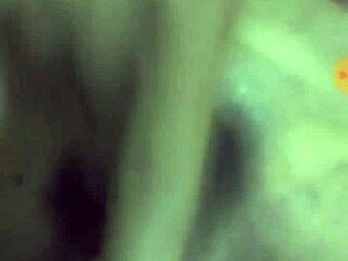 i'm leaking so much from my pussy in this webcam closeup