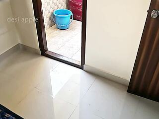 Desi maid Shreya Roy flashes her big ass and boobs teasingly