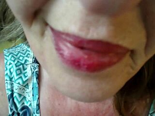 Dawnskye1962 fingers to orgasm in green caged panties