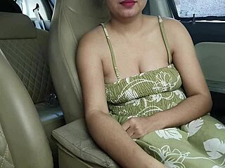 Boss bends secretary over car for outdoor fuck