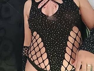 Allisonvega halloween masturbation with curvy body
