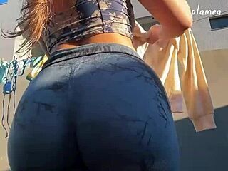 cousin shows off her big ass in tight leggings