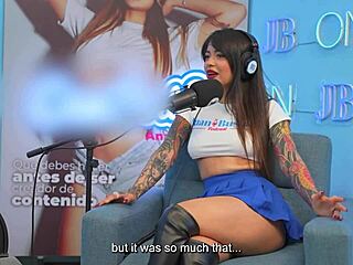 Mariejane Latina Amateur Discovers Squirt On Her First Time