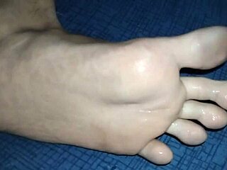 pazinho com chule e saliva bate uma pra mim