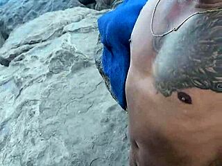 Conheci uma baixinha gordinha e sexy na praia de nudismo nao perca esse video veja ate final olha o que aconteceu