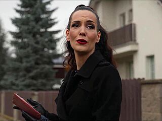 Mommy4k Mommy Turns Into A Latex Slut Behind Her Back