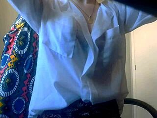 skinny secretary fingers pussy under short skirt